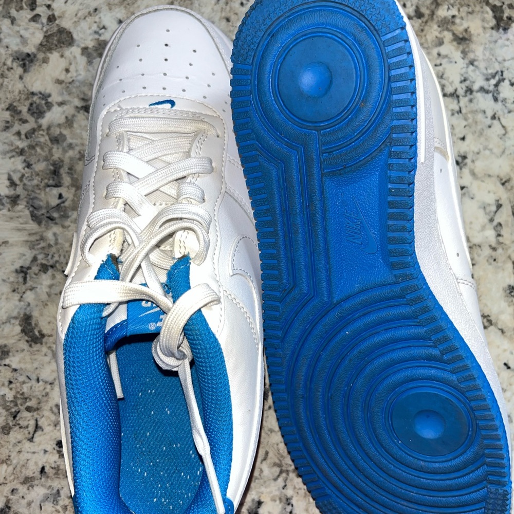 Nike Air Force One Blue and White - Picture 3 of 4